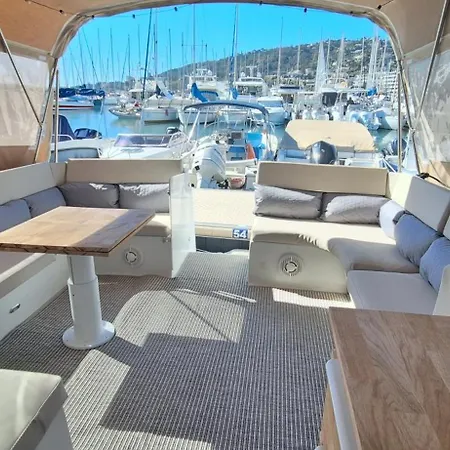 Botel Blue Sea Boat Vallauris