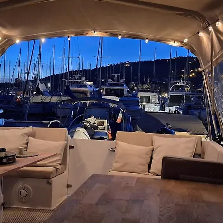 Botel Blue Sea Boat Vallauris
